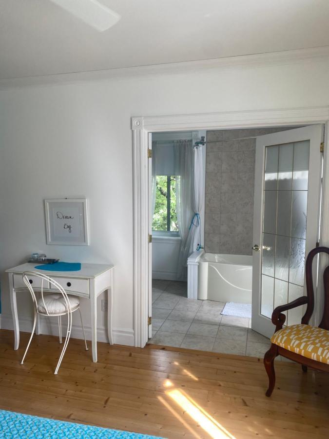 Auberge Incroyable Saint Adrien 外观 照片